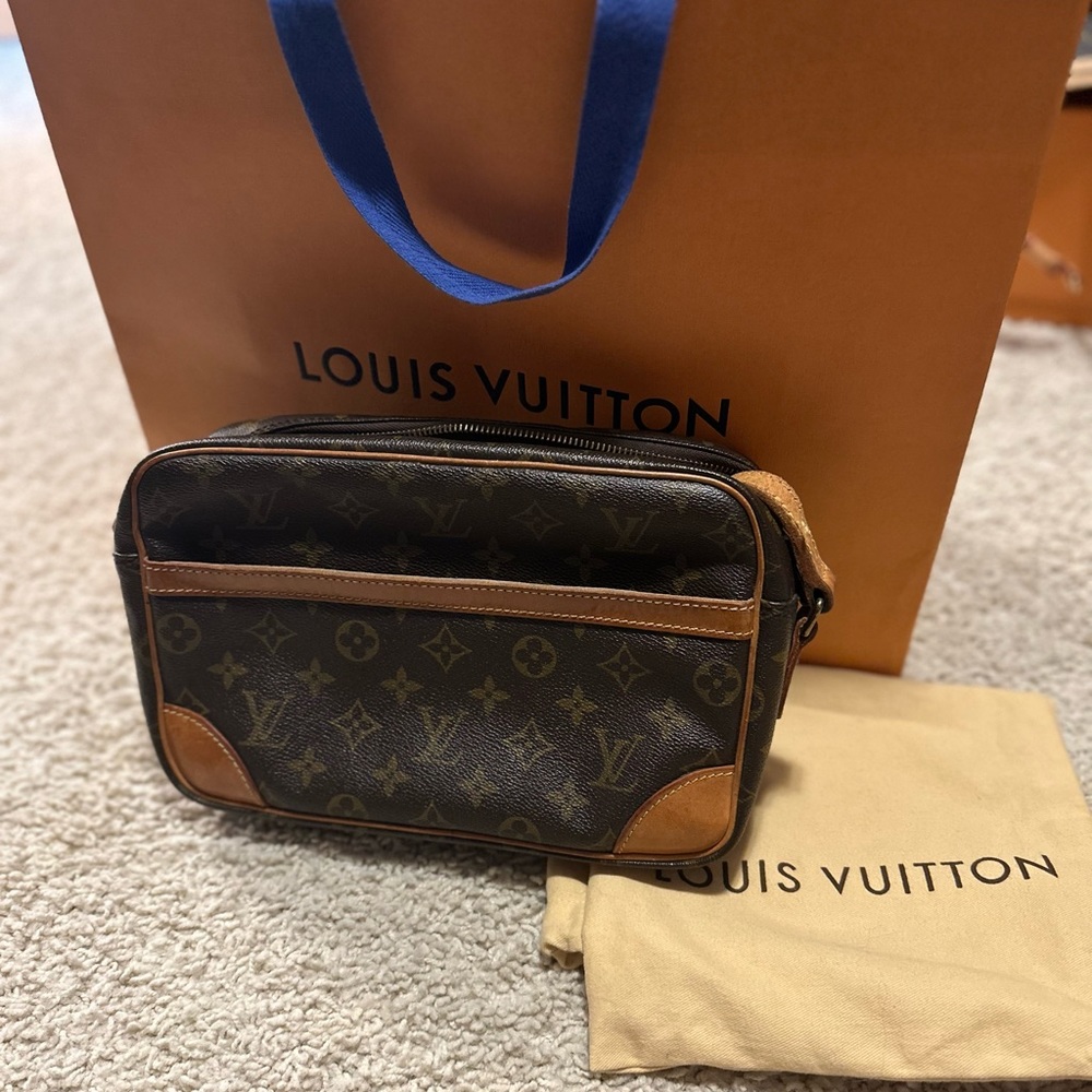 🙌🏼🙌🏼🙌🏼AUTHENTIC LOUIS VUITTON CROSSBODY🙌🏼🙌🏼🙌🏼 - Picture 10 of 12